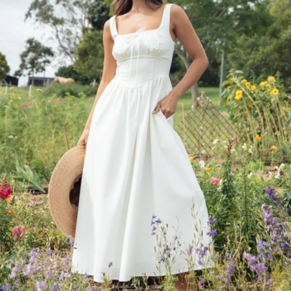Petal & Pup Kinslee Midi Dress NWT